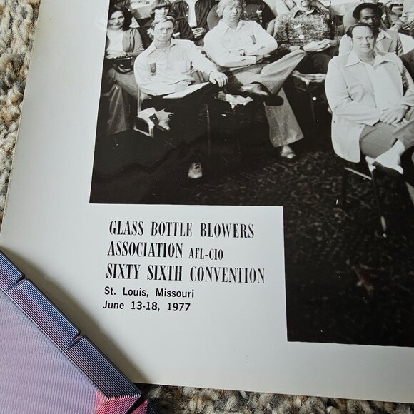 Vintage Glass Bottle Blowers Association Group Photo St. Louis Missouri 1977 - Picture 2 of 10